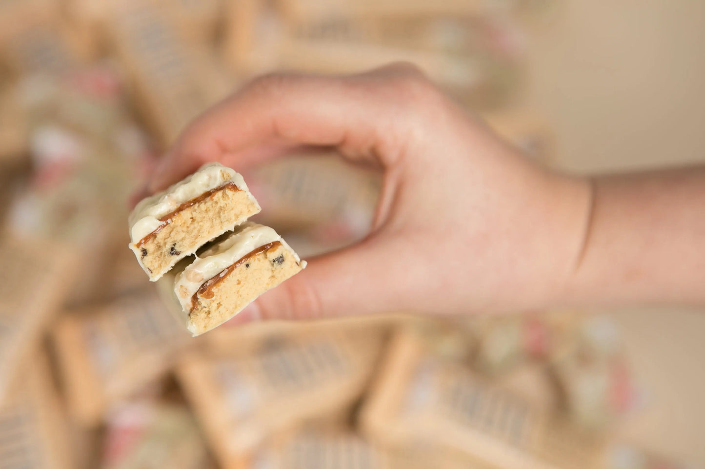 Fulfil White Chocolate And Cookie Dough Bar 15 x 55G FulFil