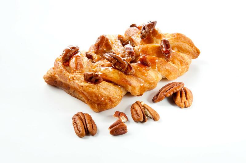 BANQUET D'OR - Vandemoortele Frozen Maple Pecan Plait, Preglazed 98gm(48pcs)