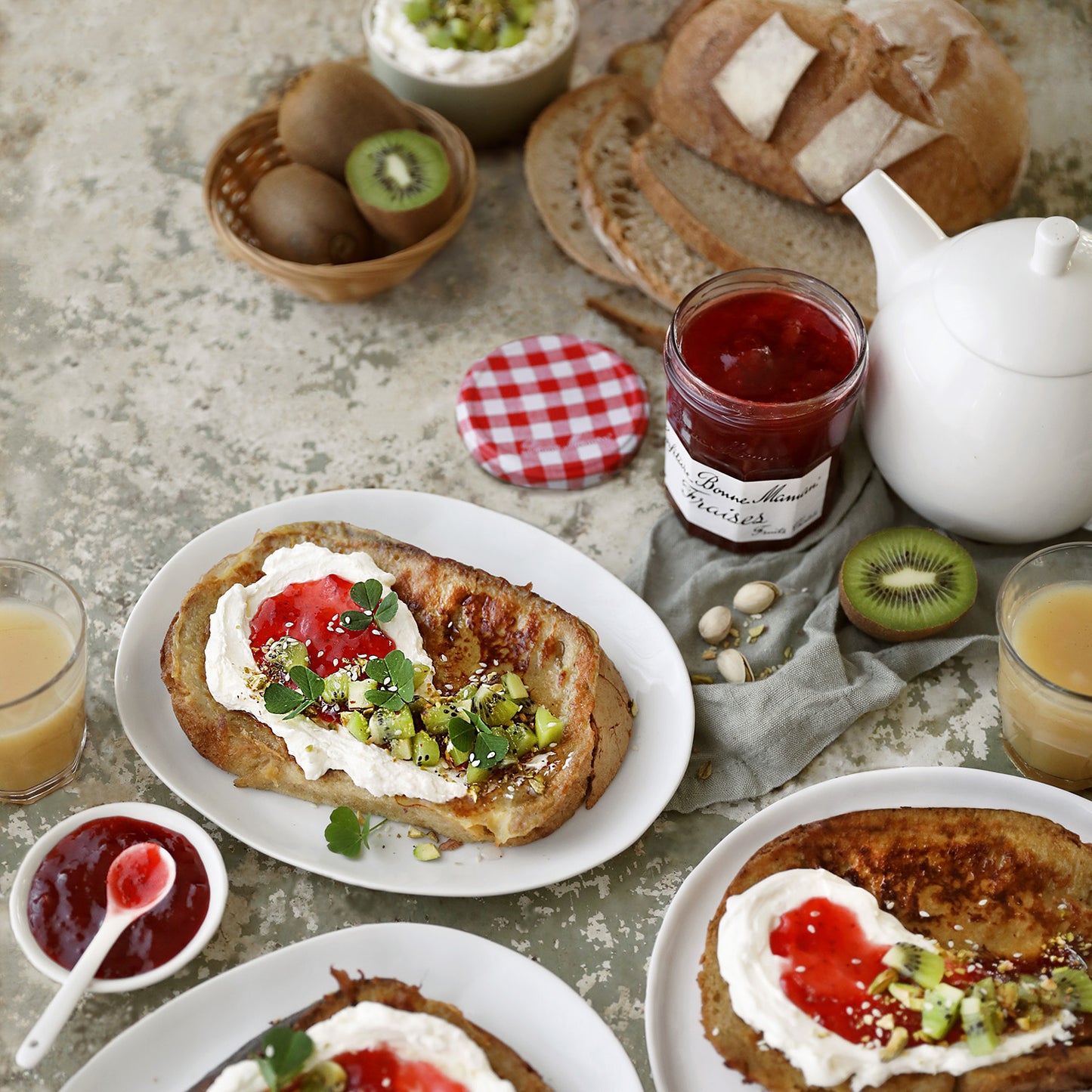 Bonne Maman Strawberry Preserve (370g)