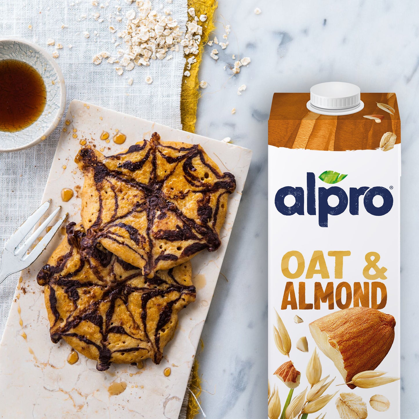 Alpro Oat-Almond Drink 1L, 100% Plant Based And Dairy Free, Suitable For Vegans, Naturally Free From Lactose, Rich In Nutrients