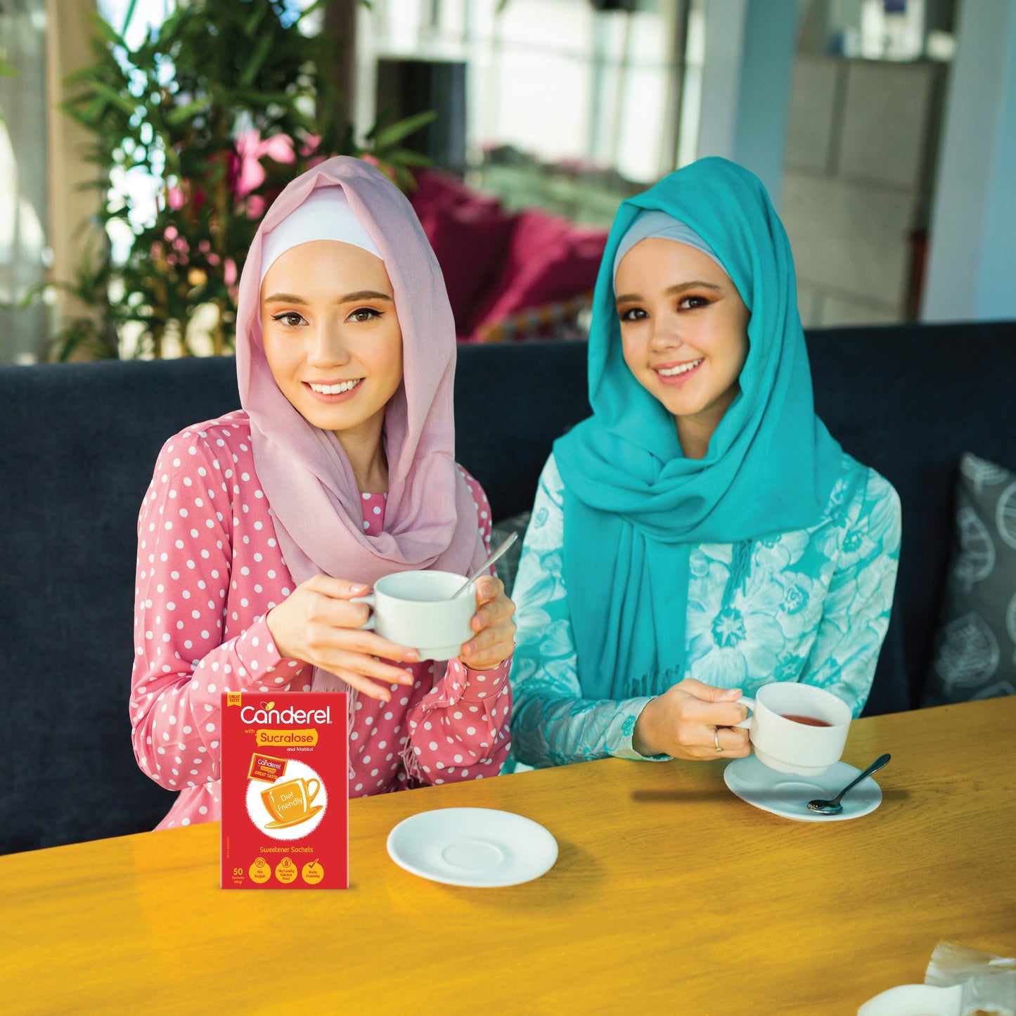 Canderel Sucralose, Low Calorie Sweetener - 50 Sachets (100gm)