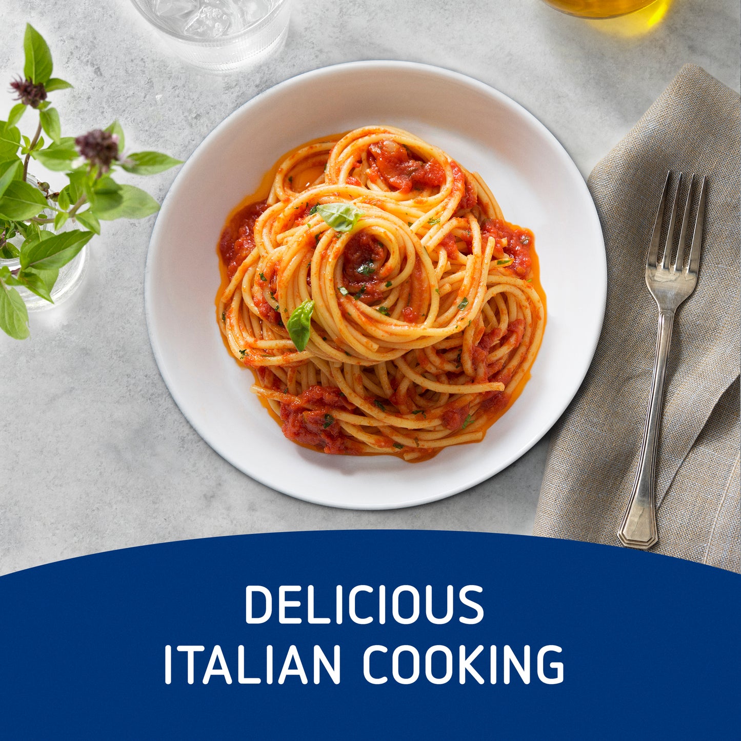 Barilla Basilico Pasta Sauce with Italian Tomato and Basil 400g