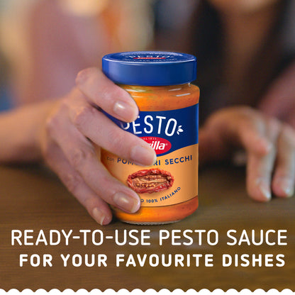 Barilla Pesto Pomodori Secchi Pasta Sauce with Italian Sun-Dried Tomatos 200g