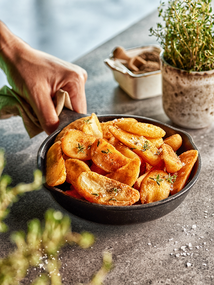 Farm Frites Seasoned Potato Wedges 2.5Kg - Frozen