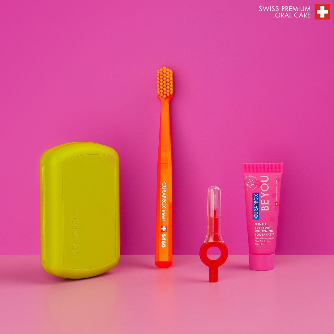 Curaprox Travel Set green, travel toothbrush, interdental brush, toothpaste 10ml, travel box