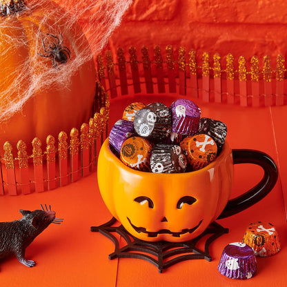 REESE'S Miniatures Milk Chocolate Peanut Butter Cups, Halloween Candy Bag, 281gm